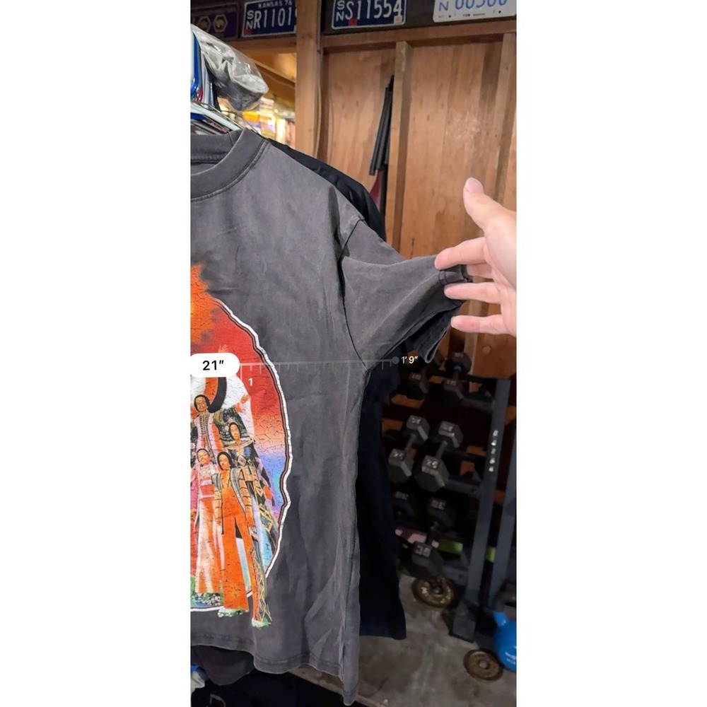 Earth Wind & Fire - OVERSIZED Small NWOT Tour shirt - Picture 3 of 4